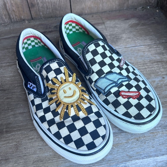 W's Sz 9- Men's 7.5 -Van’s Sneaker Off Wall Sunshine Books Skateboarding Slip On - Picture 9 of 9
